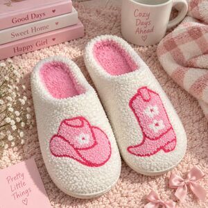 Pink Western Cowboy Boot Hat Fuzzy House Slippers Women’s Medium 7-8 Cowgirl